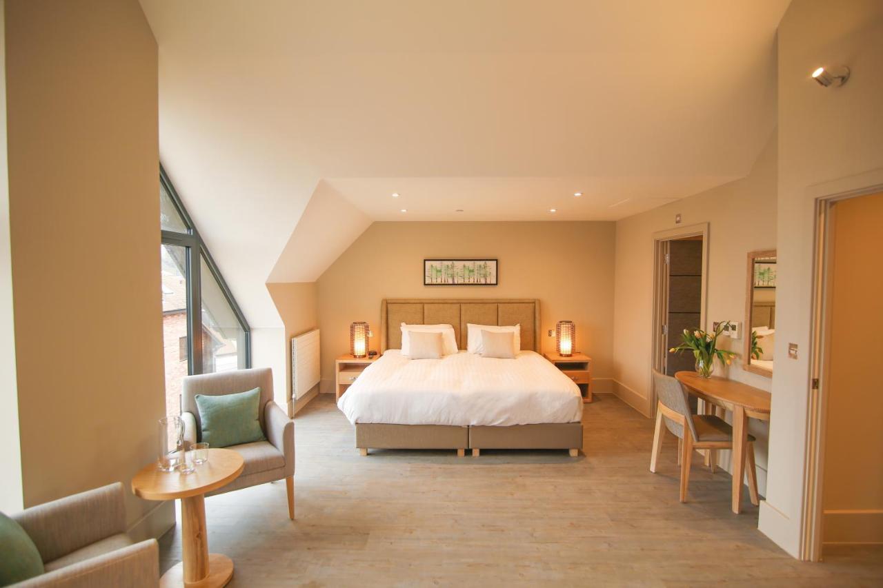 Old Thorns & 4* Liphook